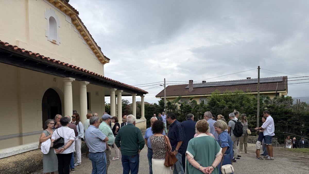 Un año sin Antonio Trevín: misa en su memoria en Parres de Llanes