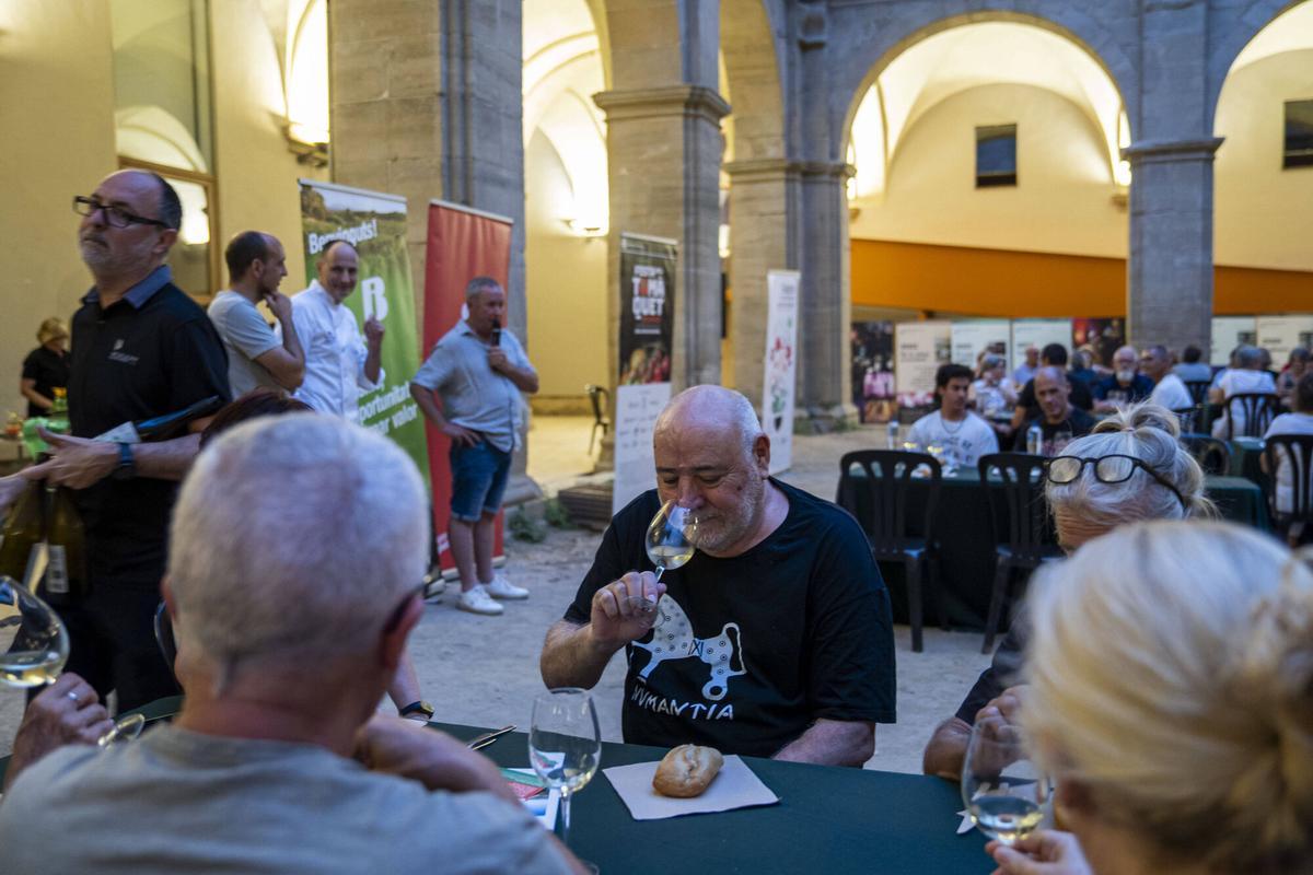 Les millors imatges del sopar de la Festa del Tomàquet 2026