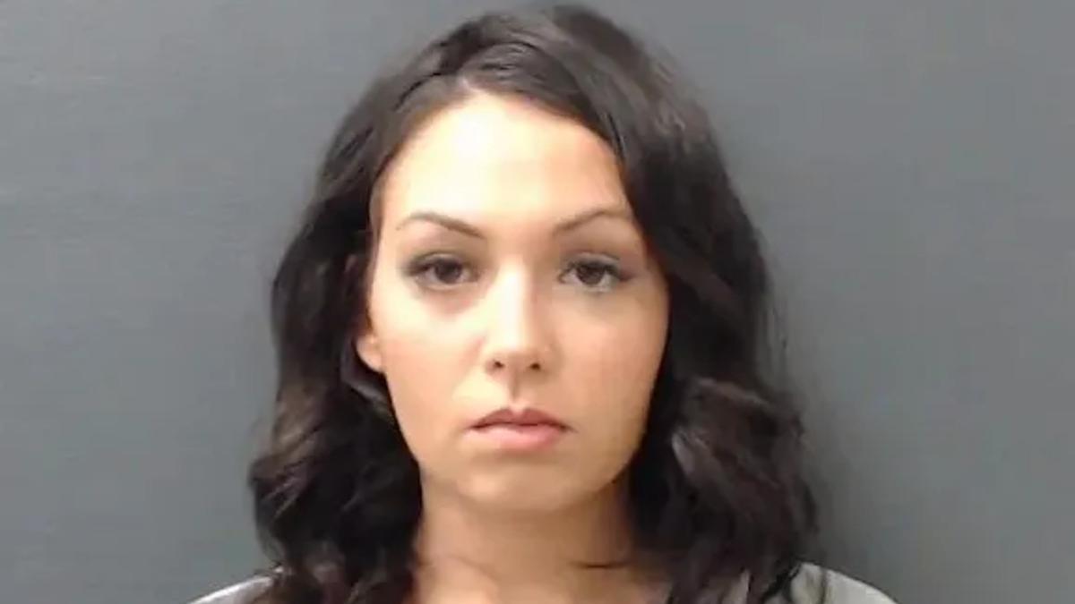 La profesora acusada de abusar de un alumno