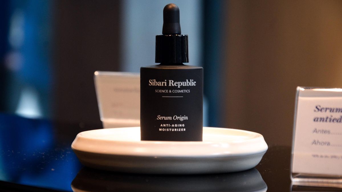 El sérum antiarrugas español elimina el 58% de las arrugas en un mes