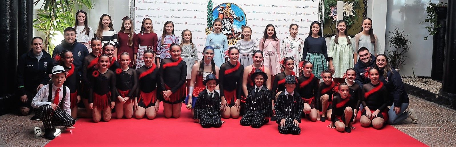 Los grupos B clausuran el "play back" infantil de las Fallas 22-23