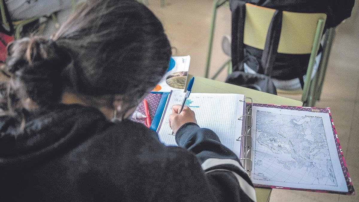 Una alumna canaria del IES Teobaldo Power, en Tenerife.