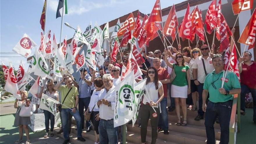 La cárcel de Cáceres necesita cubrir 62 vacantes de personal