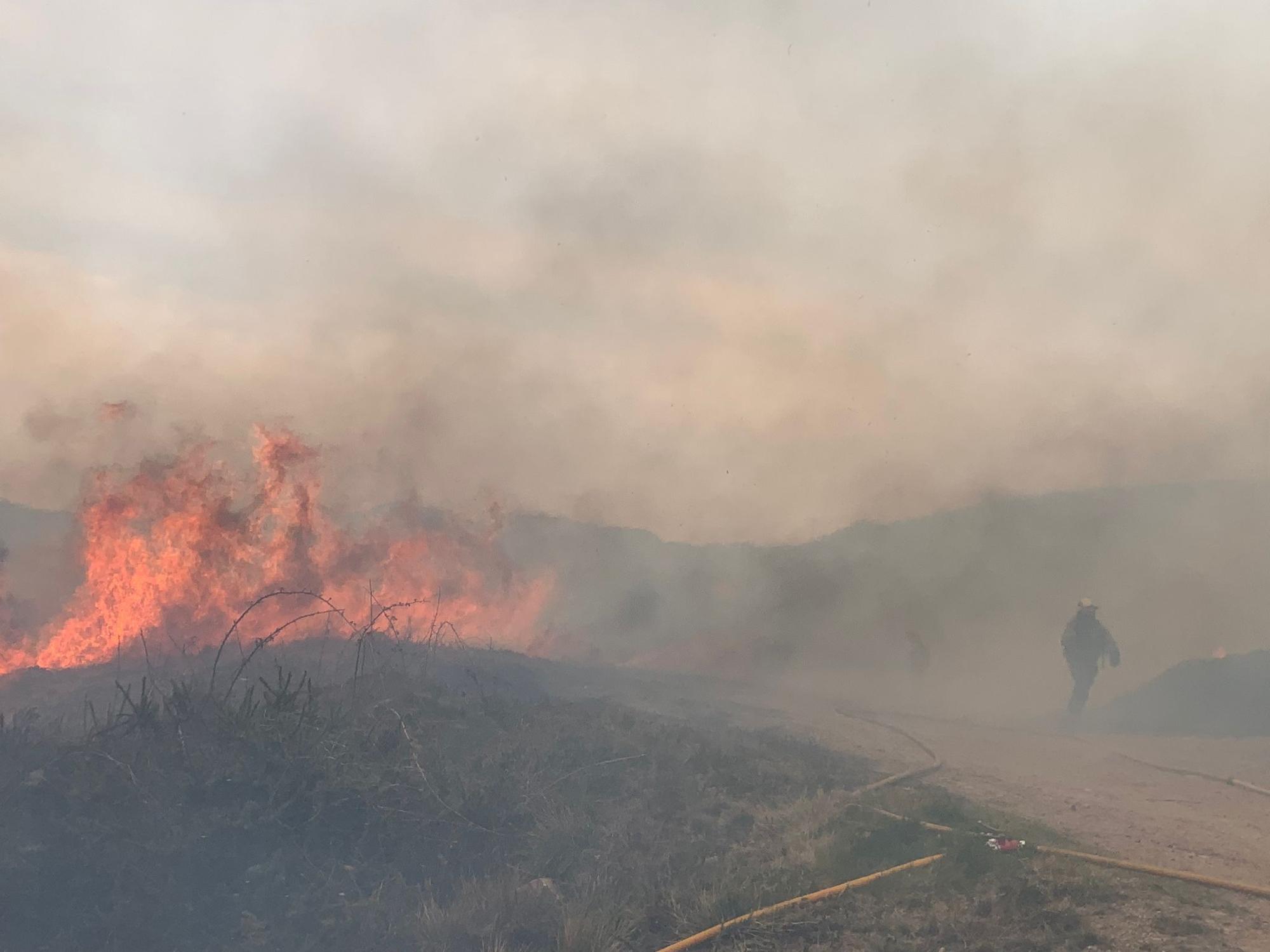 Incendio en la zona de Navelgas