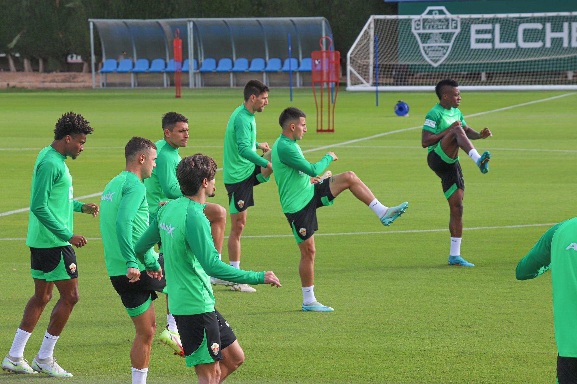 Primer entrenamiento de Machín como entrenador del Elche CF