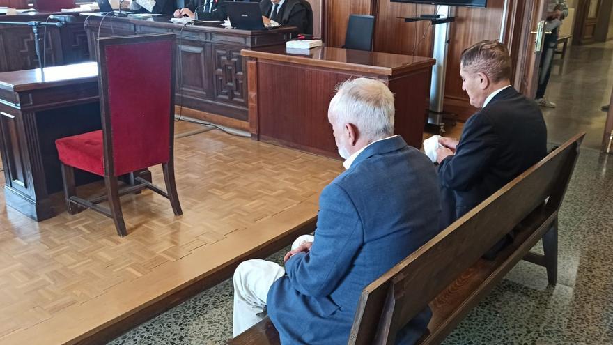 Imagen del comienzo del juicio al exdirector de la Faffe Fernando Villén y al exacalde de Lebrija