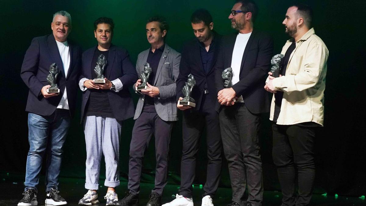 Foto de seis de los siete chefs que recogieron el Premio Turismo 23 de La Opinión de Málaga (solo faltó Marcos Granda).