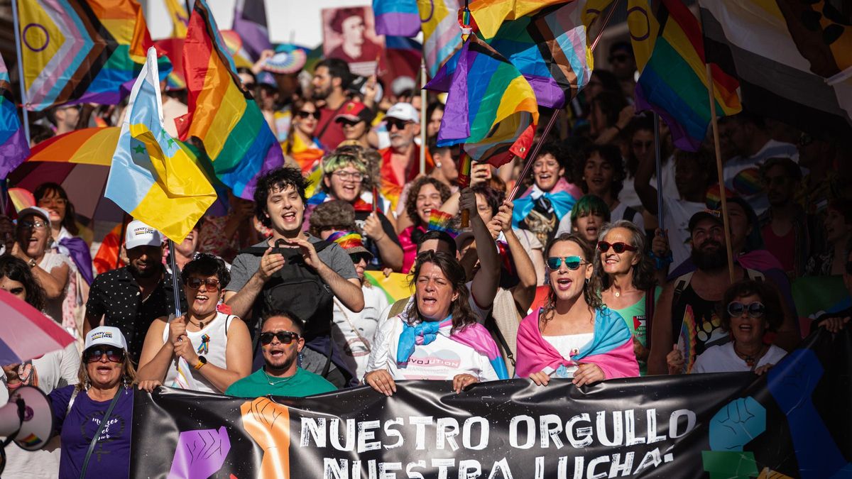 Manifestación en Tenerife por el Día del Orgullo LGTBIQA+