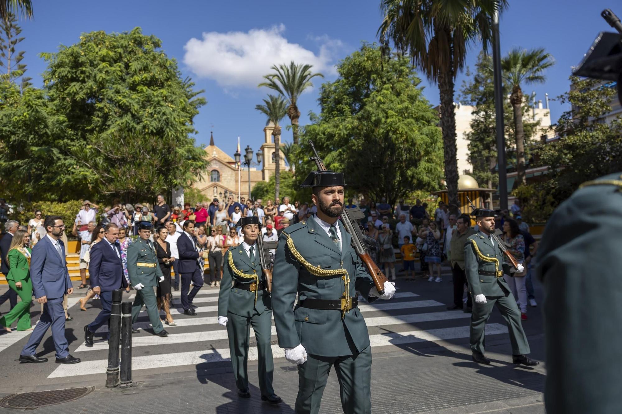 Misa en honor a la patrona la Virgen del Pilar y acto castrense por la Fiesta Nacional de la Guardia Civil de Torrevieja