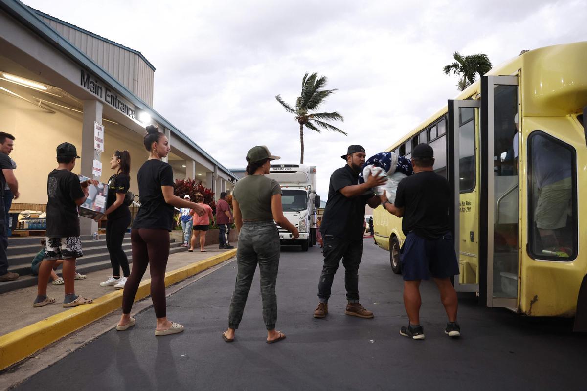 El fuego destruye la localidad de Lahaina, en Hawái