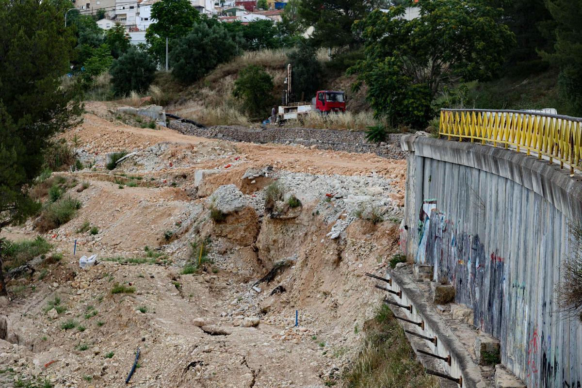 Imágenes de las obras del nuevo acceso al polígono Santiago Payá-Sant Benet