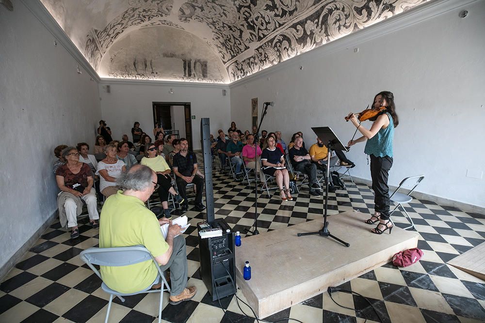 Rimas de verso y violín en Dalt Vila