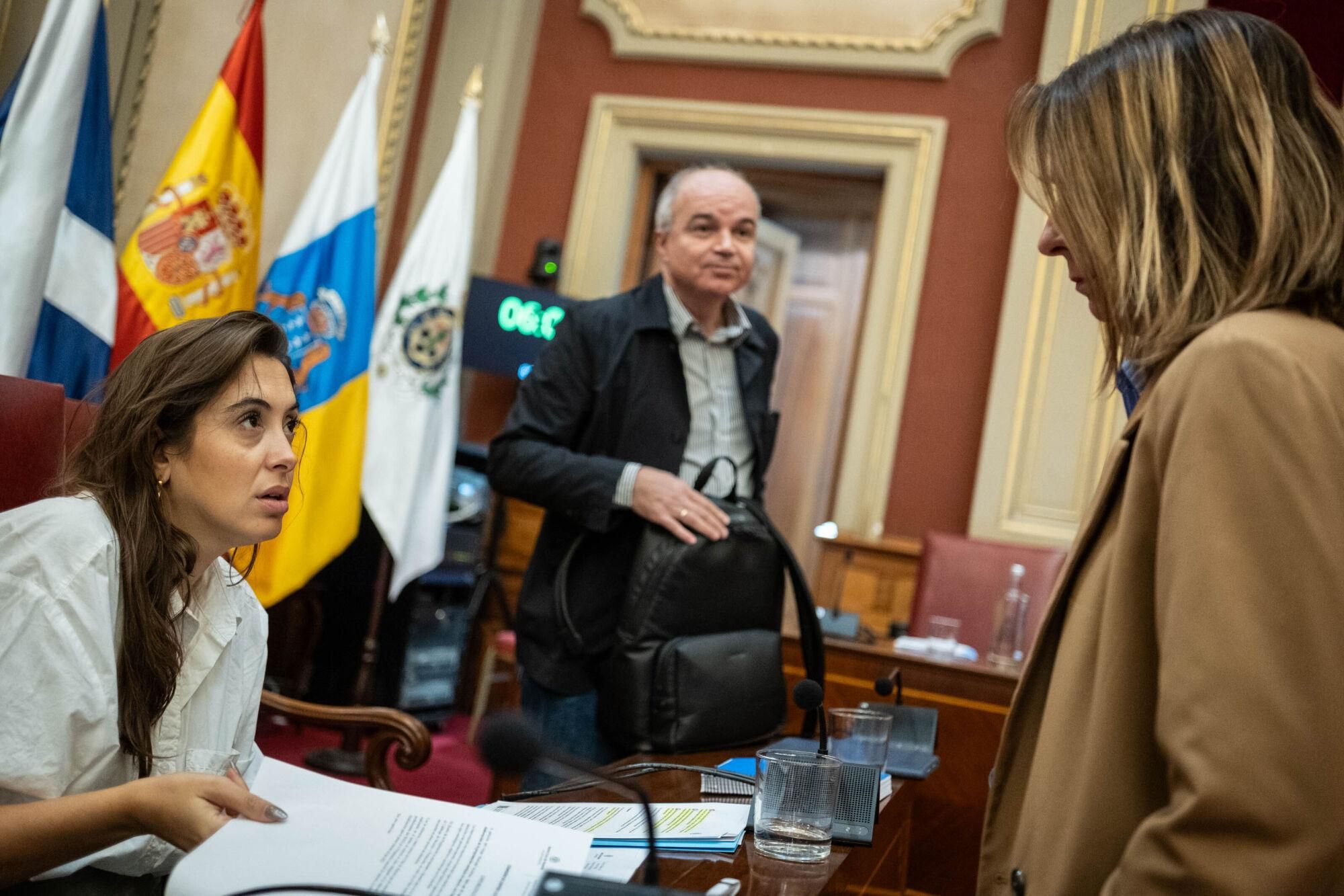 Comisión de control del Ayuntamiento de Santa Cruz (12/12/2024)
