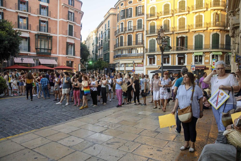 Palma clama contra la libertad de ´La Manada´ en la plaza de Cort