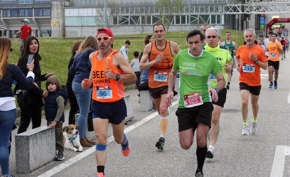 Los atletas alcanzan la excelencia en la carrera celebrada este sábado en el Cuvi.