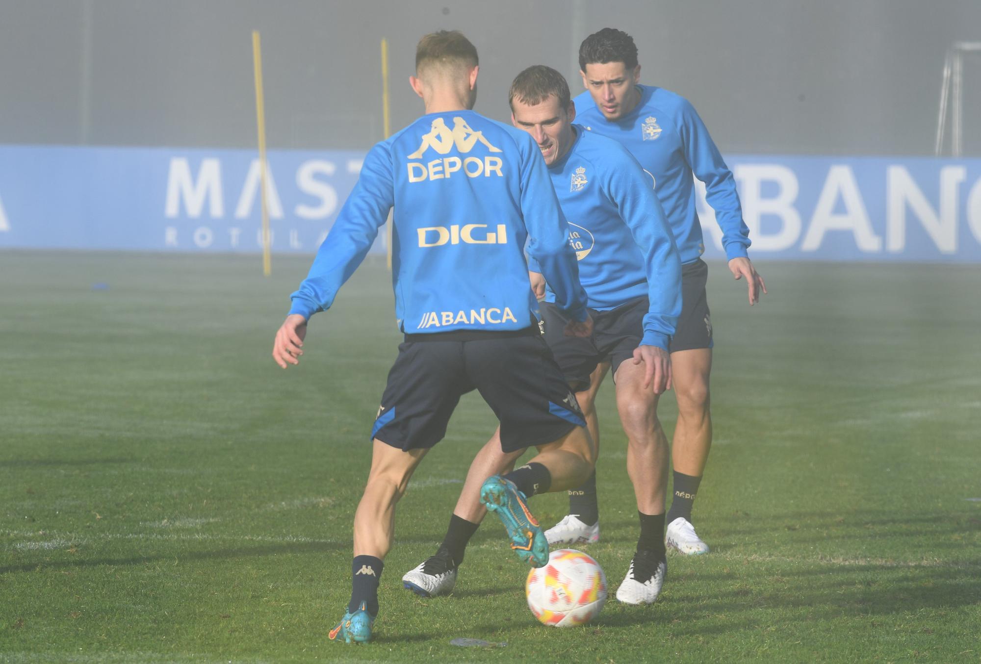 Primer día de entrenamiento de Saverio y Lebedenko con el Dépor