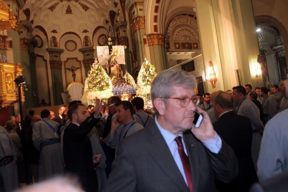 La lluvia obliga a suspender la procesión de la Piedad