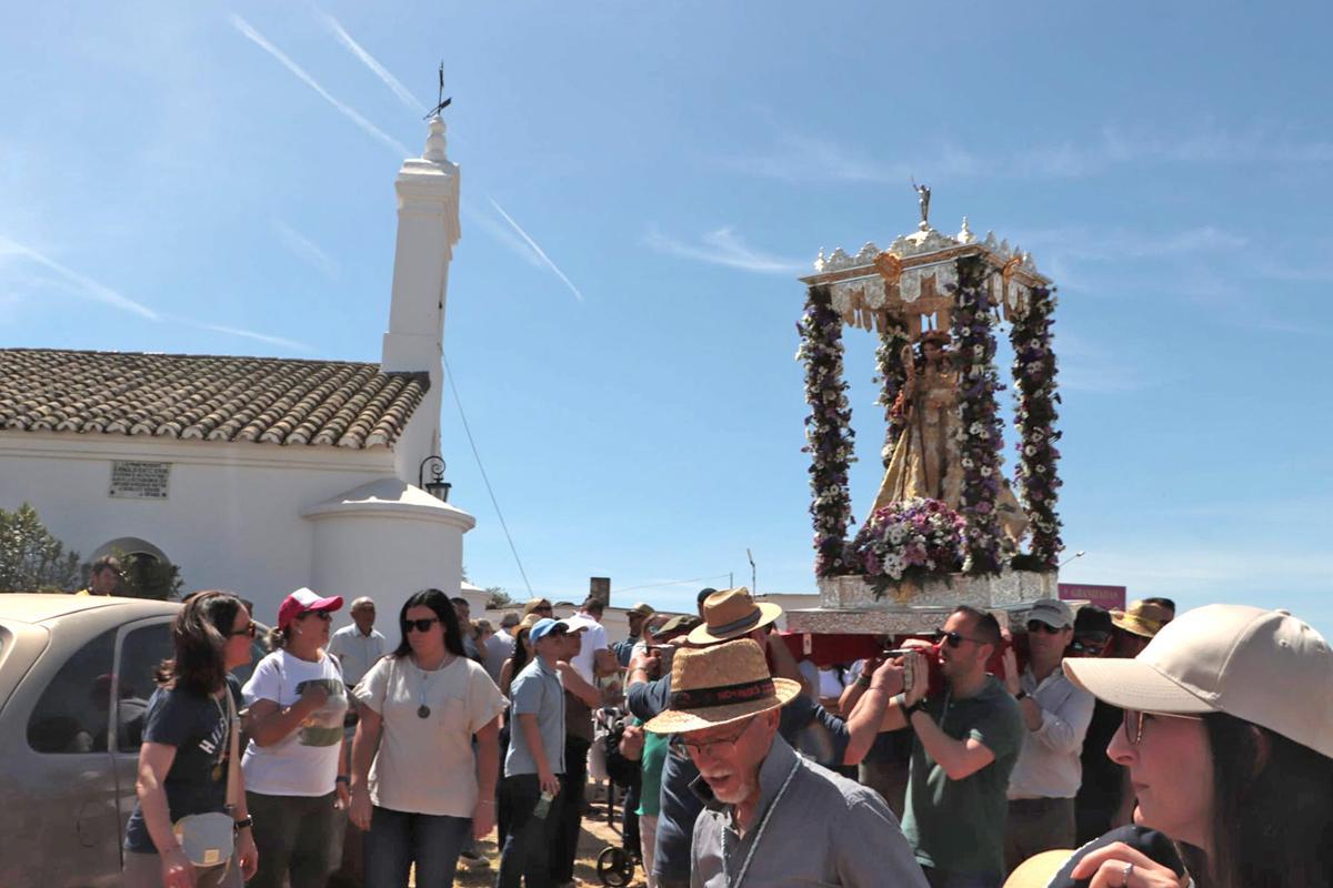 Hinojosa celebra la romería de la Virgen de la Antigua Coronada