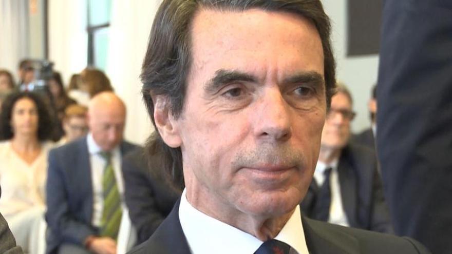 Aznar s&#039;ofereix a &quot;contribuir&quot; a la &quot;reconstrucció del centre-dreta nacional&quot;