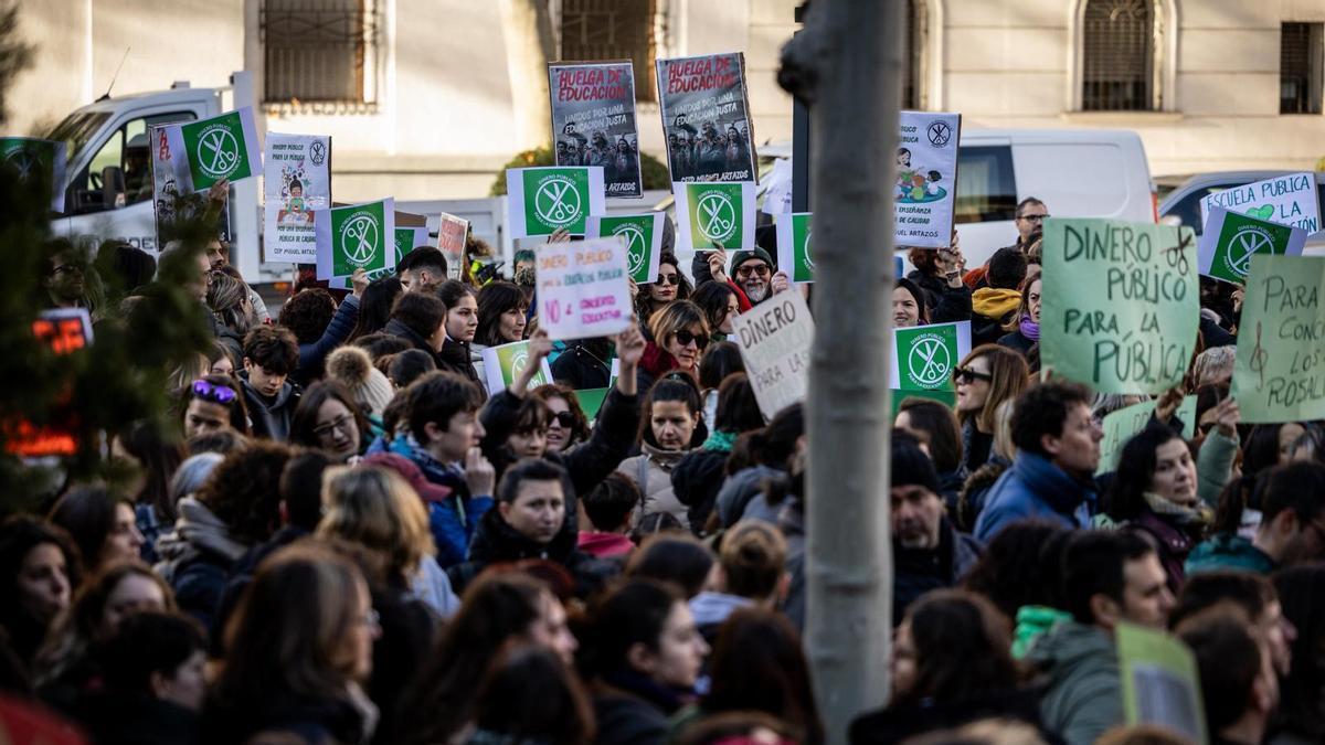 Vídeo | La escuela pública de Aragón presentará un recurso contra la concertación del Bachillerato