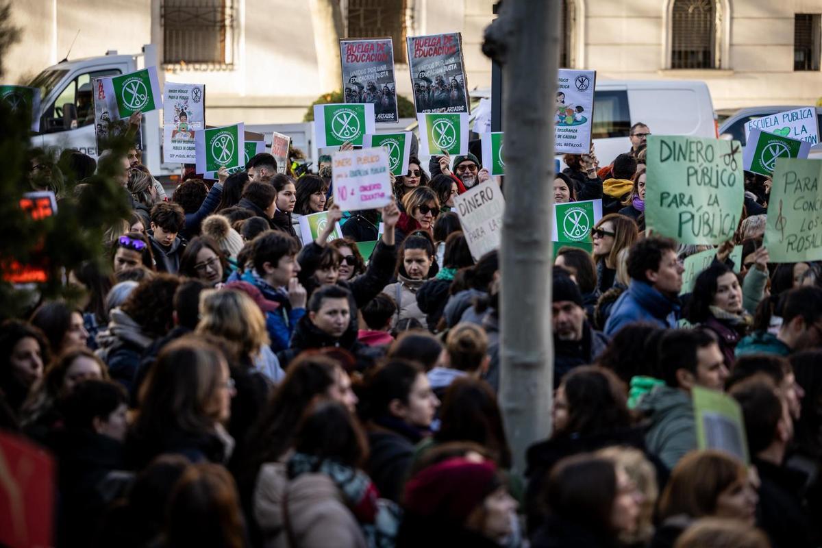 Concentración contra la concertación del Bachillerato durante la huelga educativa de enero.