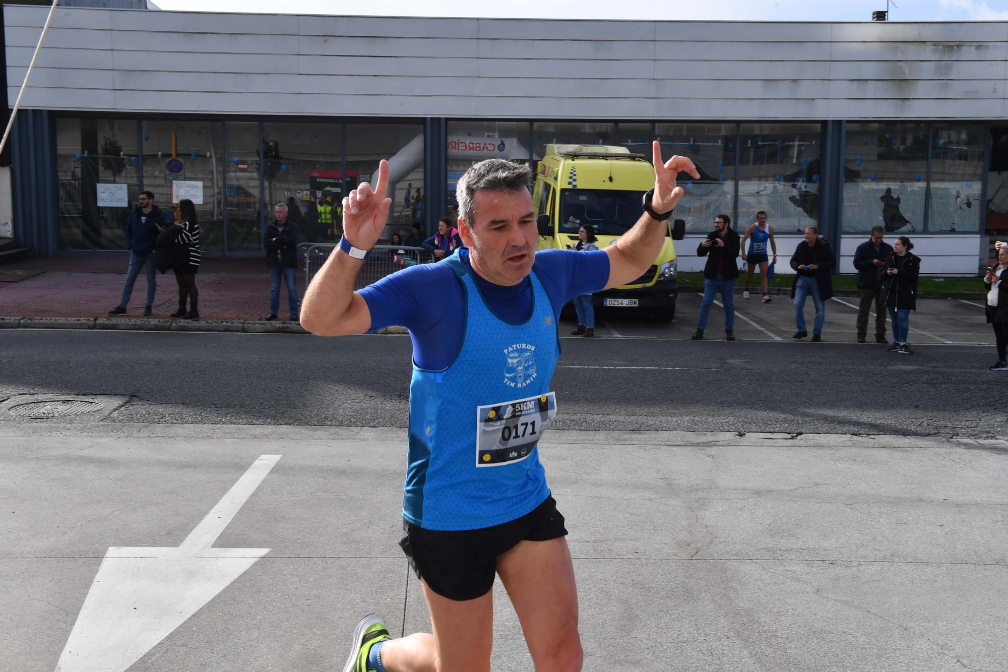 La carrera 5KM Solidarios en Agrela y con la salida en la fábrica de Estrella