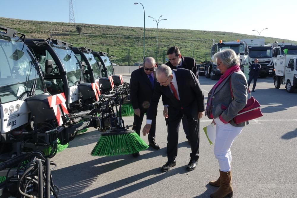 Nuevos vehículos que se incorporan al dispositivo de limpieza de Limasa en Málaga.