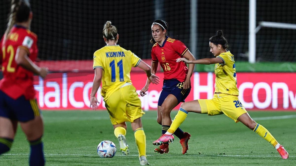 Rocío Gálvez, en el partido entre España y Ucrania que cerró la fase de clasificación para el Mundial 2023.