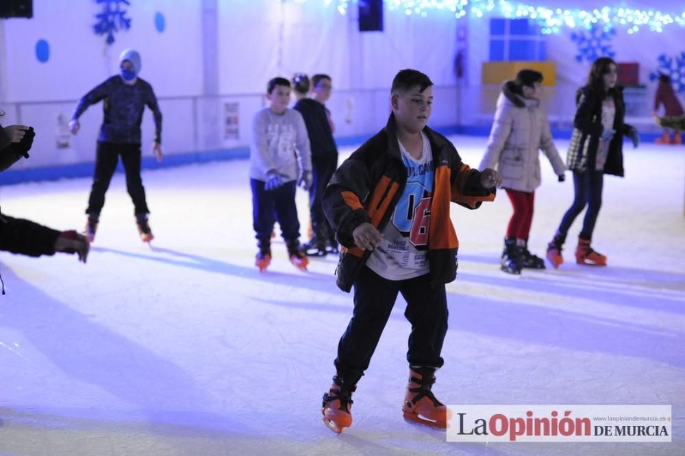 ¡Ya es Navidad en Murcia! Con pista de hielo inclu