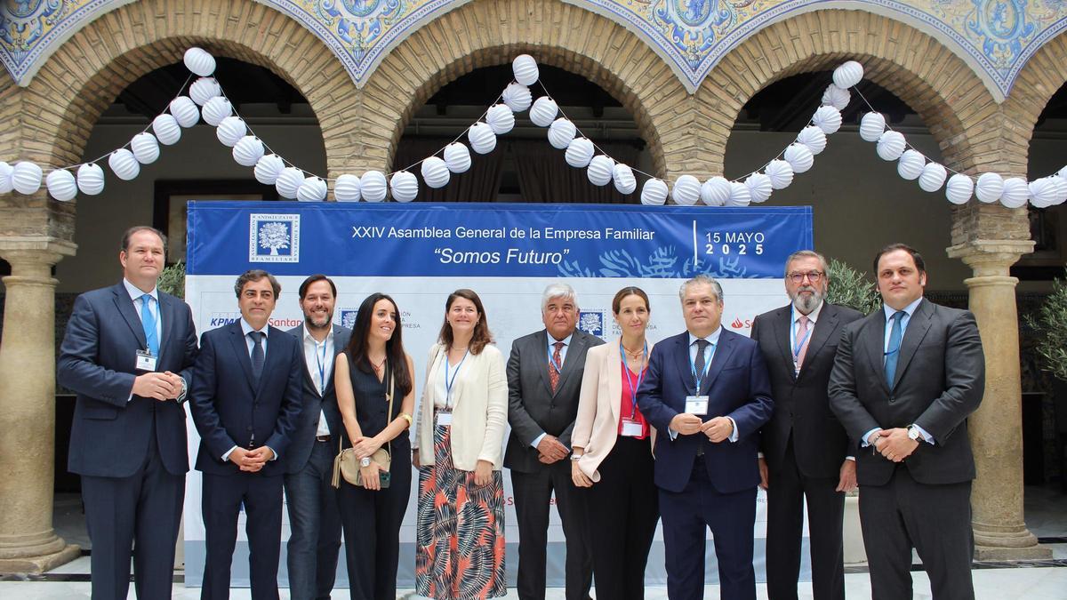 Empresarios asistentes a la asamblea de la AAEF.