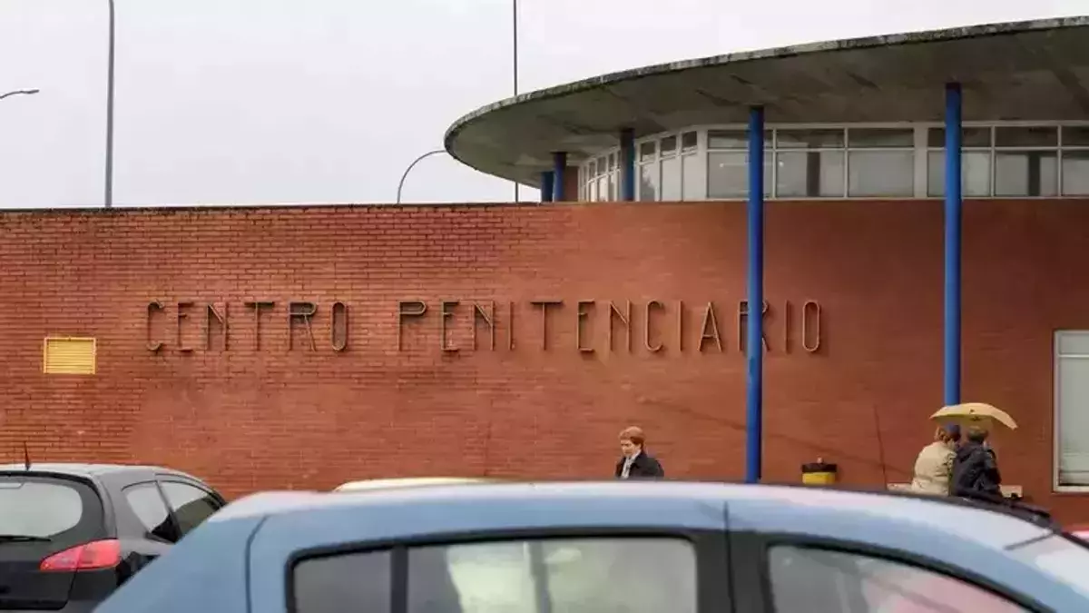 Fachada del Centro Penitenciario de Teixeiro.