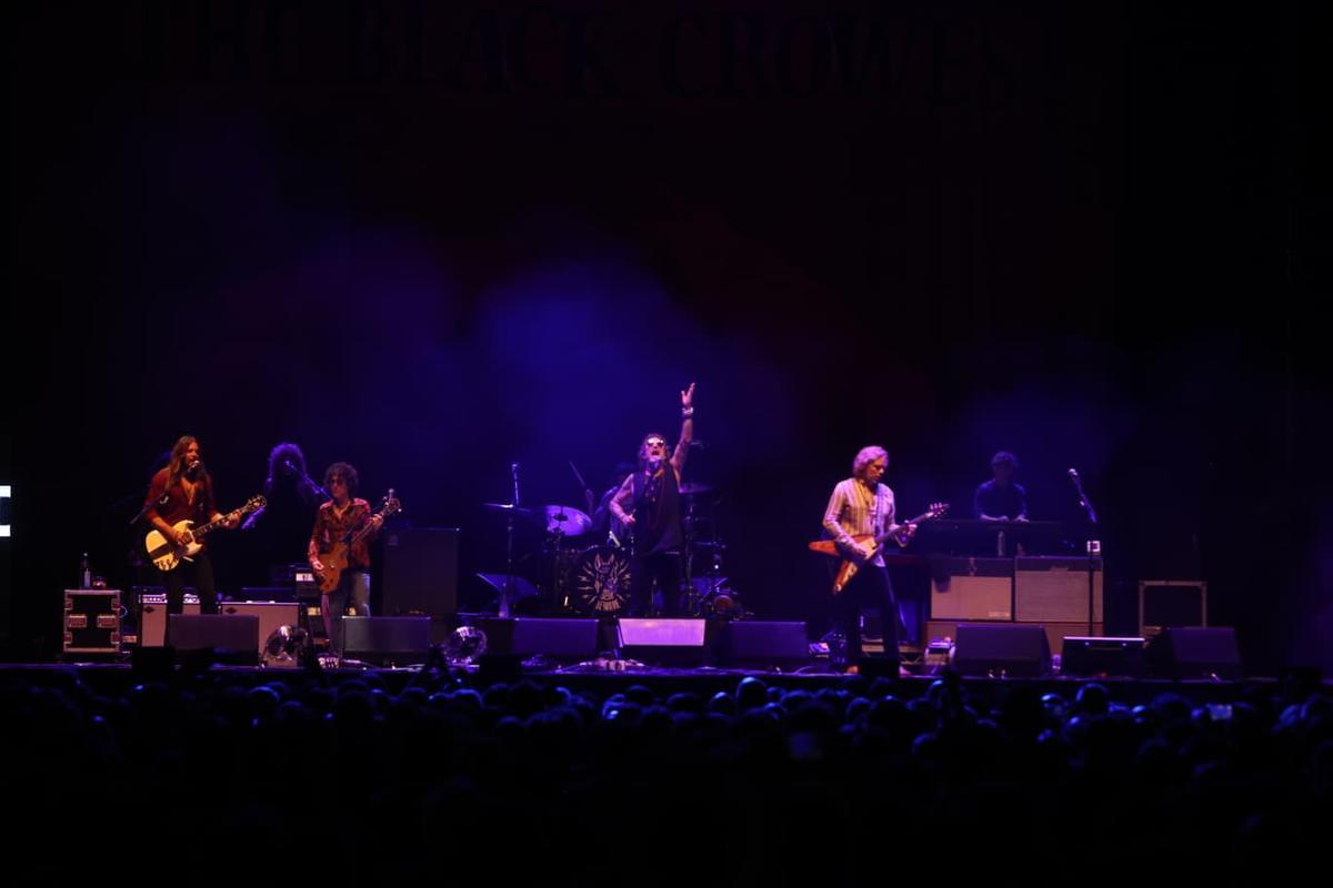 El rock de The Black Crowes conquista Alicante en Área 12