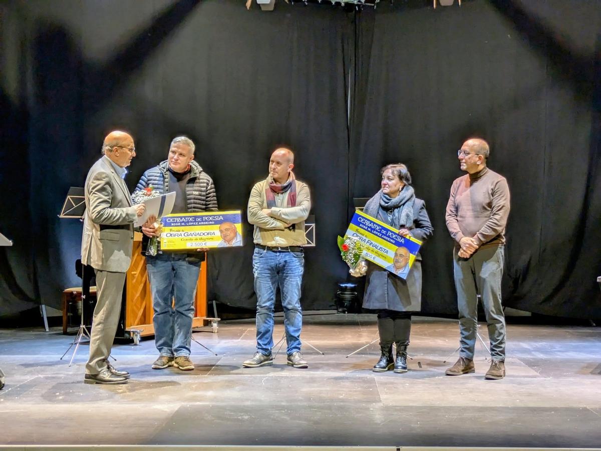 De esquerda a dereita, José Antonio Ponte Fer, Jacobo Paz, Manuel Ángel Leis, Isabel Mancebo e Anxo Lorenzo, no acto de entrega do galardón