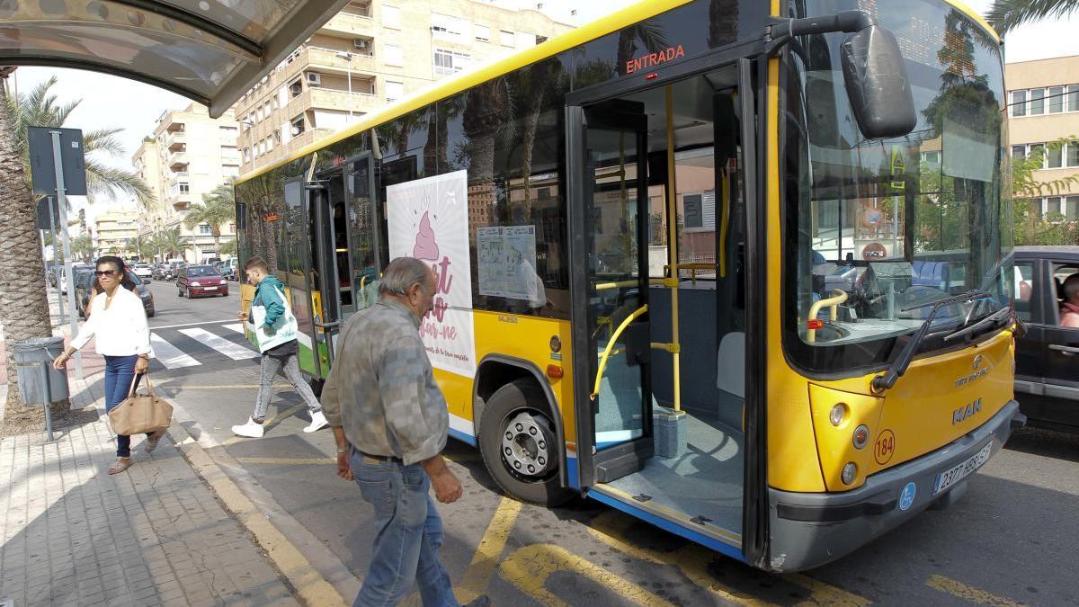 Sagunt solicita más medios para garantizar la distancia social en los  autobuses - Levante-EMV