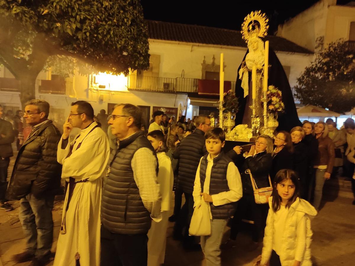 Traslado de la Virgen de la Soledad en Bujalance.