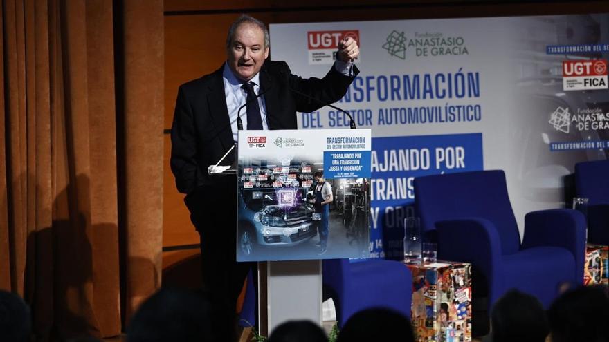 El ministro Jordi Hereu, esta manañana en el acto de UGT en València.