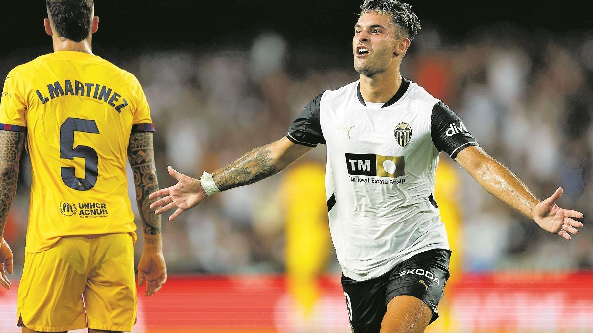 Hugo Duro sigue siendo el máximo goleador del Valencia CF esta temporada.