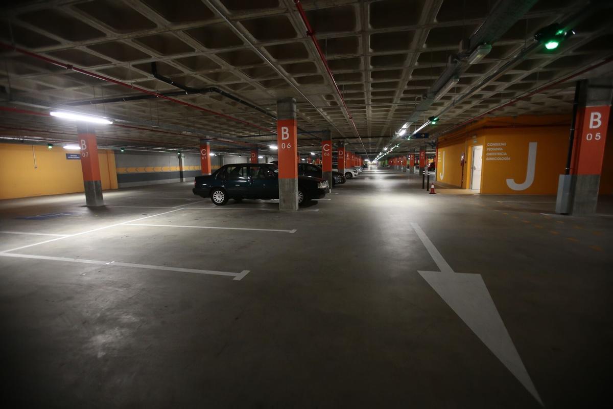 La perdida del dinero se produjo en una de las plantas del parking.