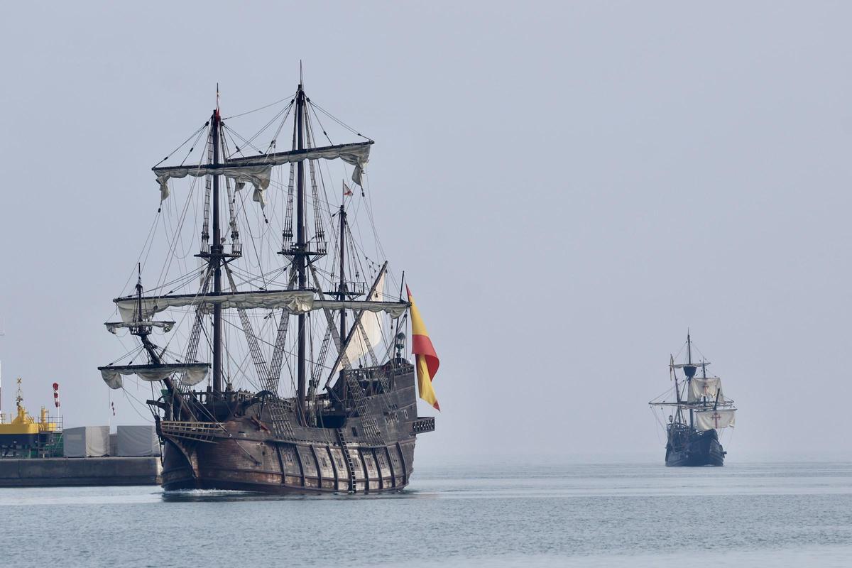 Así ha sido la llegada de los barcos de Escala a Castelló al Grau