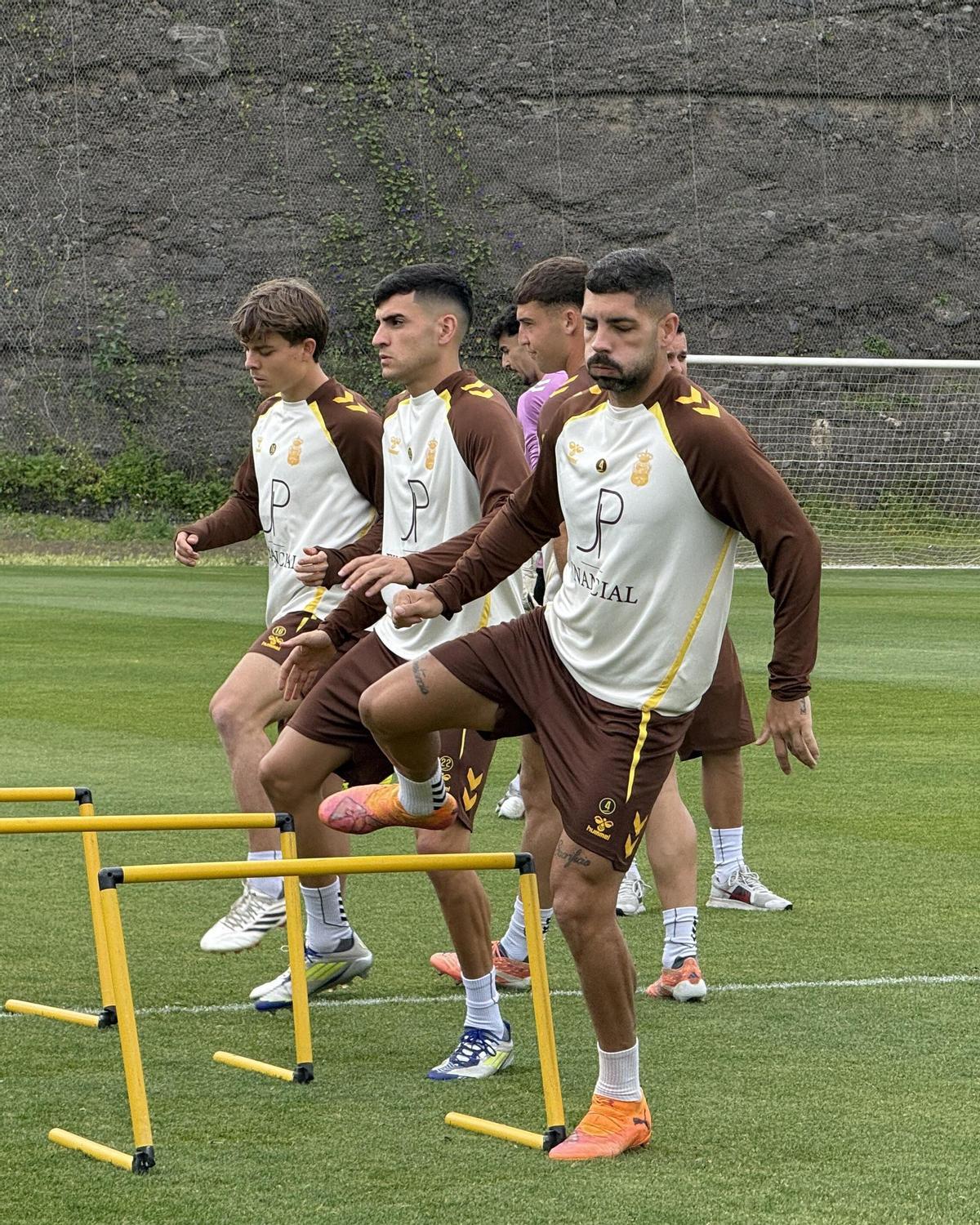 Último entrenamiento de la UD antes de viajar a Albacete, esta mañana