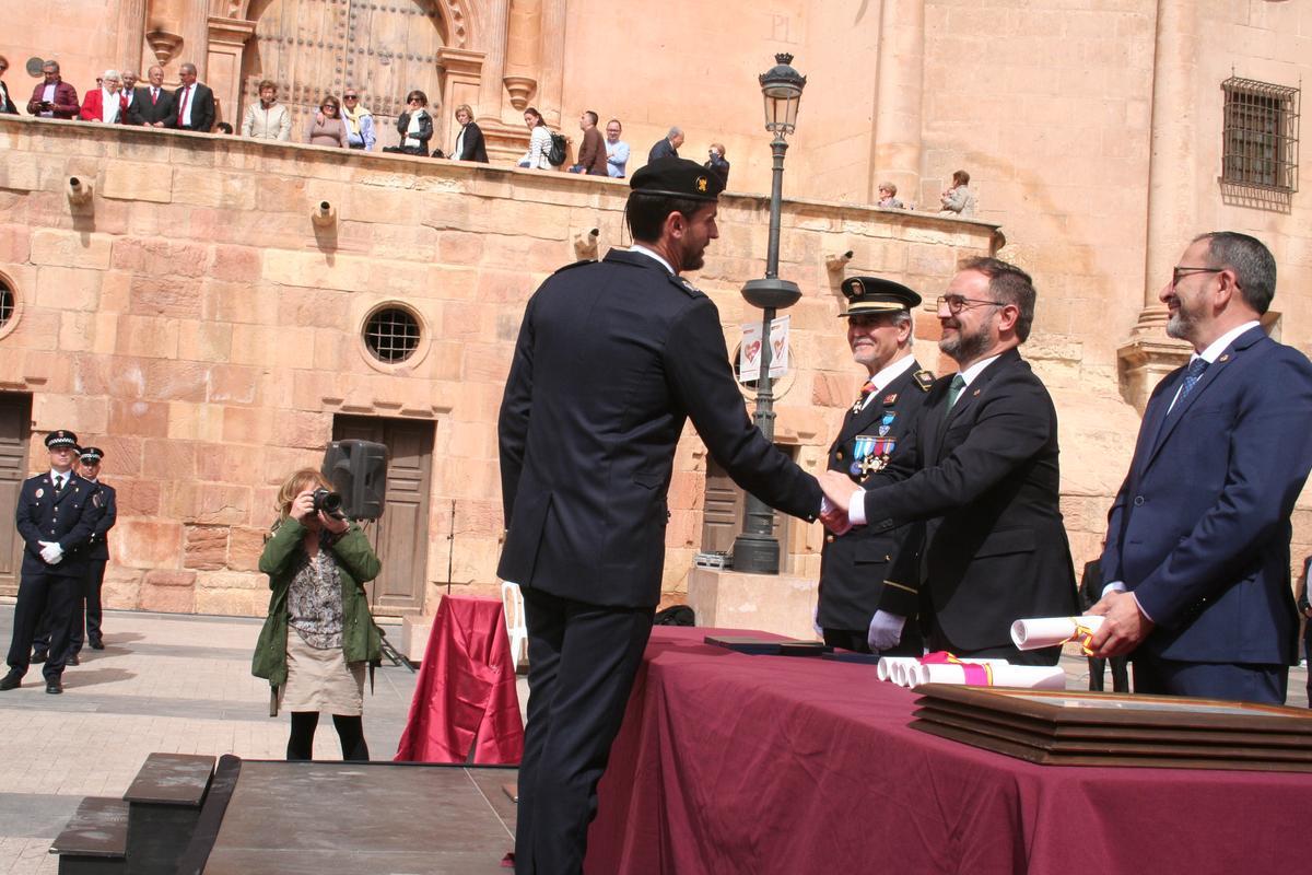 Juan Coronel Ruiz era uno de los condecorados con la Cruz al Mérito Policial.