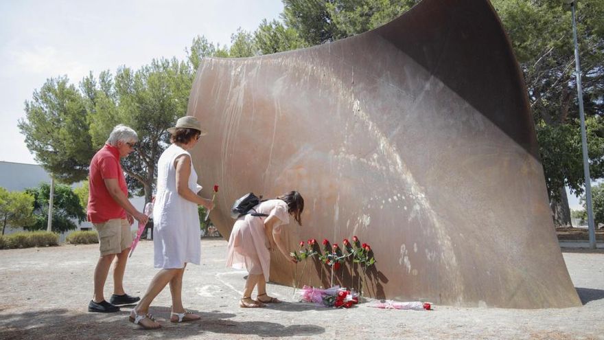Alfaz del Pi homenajea a las 77 víctimas de Utoya