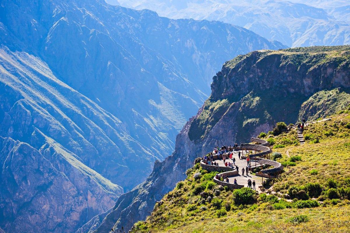 Cañón del Colca tren Andean Explorer Perú