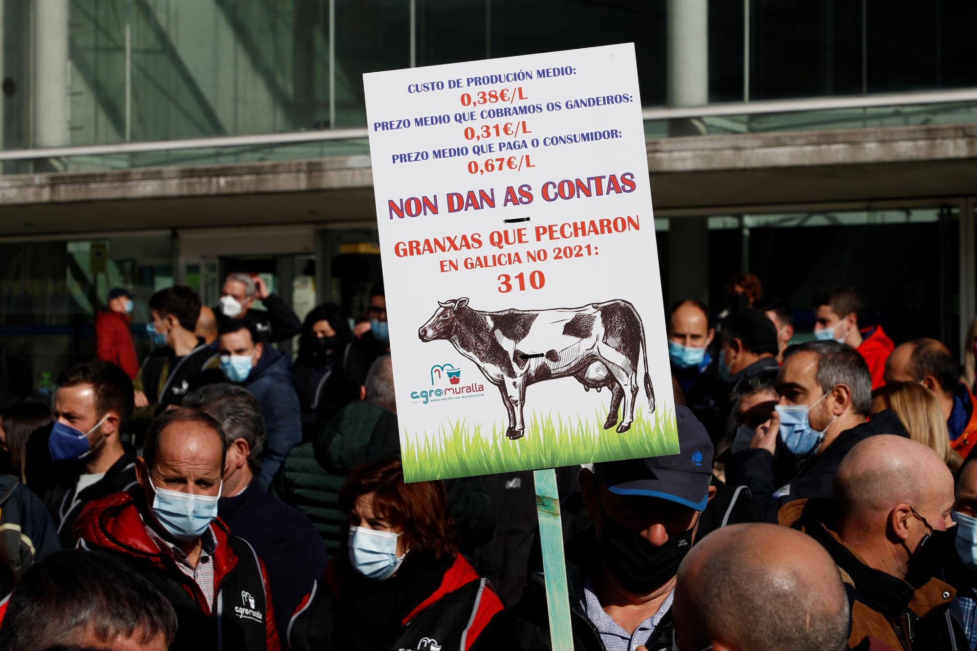 Tractorada en Lugo contra los bajos precios de la leche