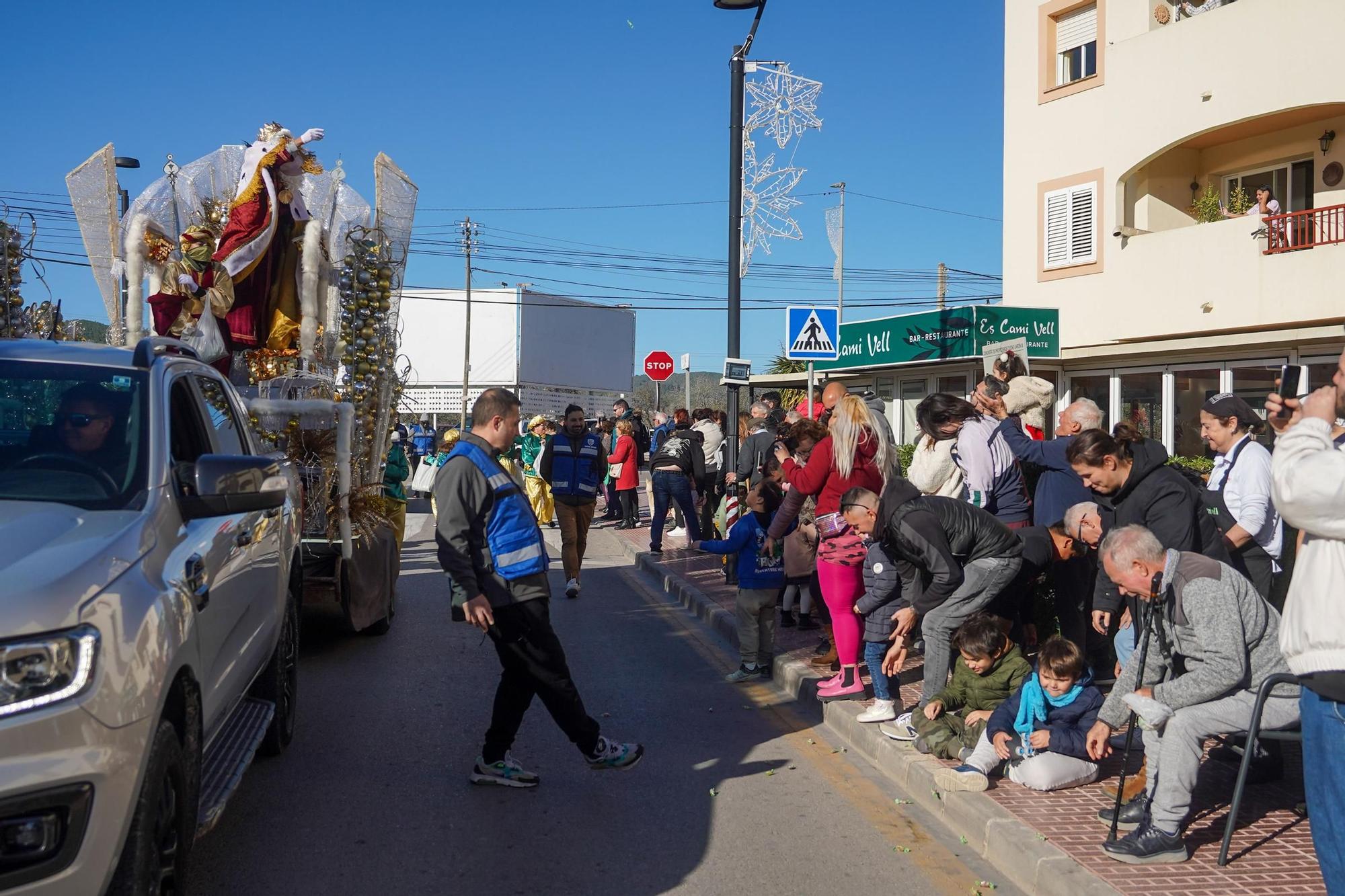 Cabalgata de Reyes en Jesús y Puig d'en Valls (2024)