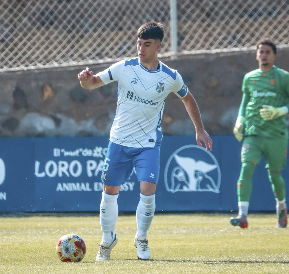 Julen Zubelzu, jugador del Tenerife B.