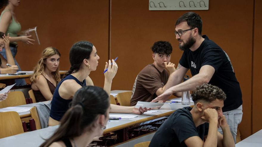 Vuit de cada deu universitaris no han rebut formació en oratòria