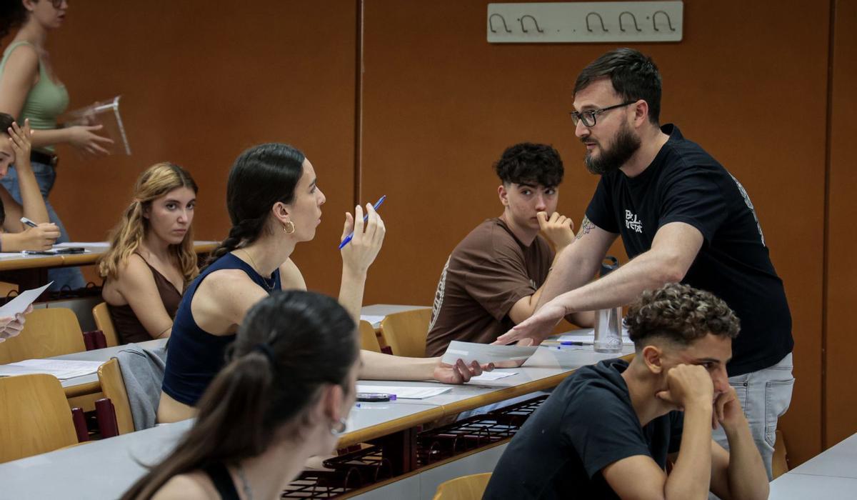 Vuit de cada deu universitaris no han rebut formació en oratòria