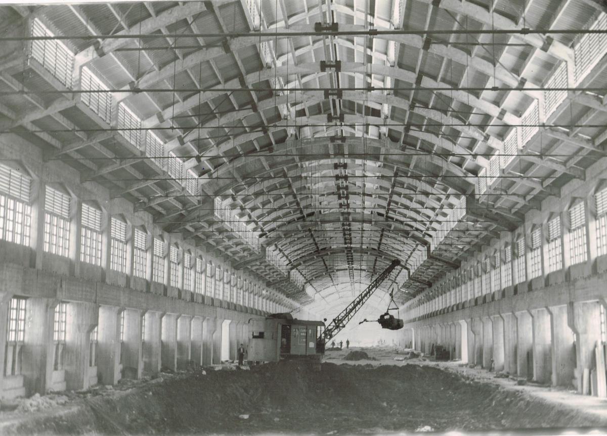 Interior de la serie 1 de electrólisis en la factoría de San Balandrán.