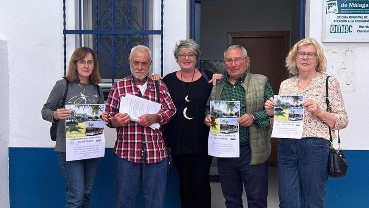 Representantes vecinales exigen una solución al transporte.
